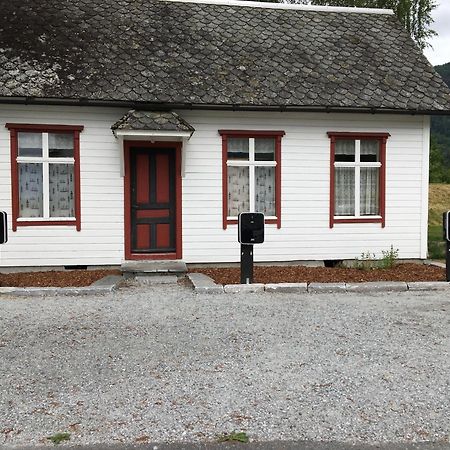 Innvik Fjordhotell Exteriér fotografie